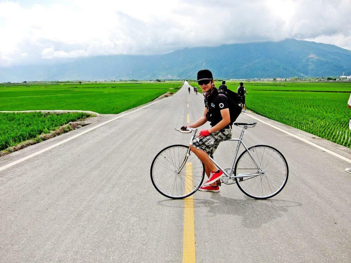 Cong Sen Backpackers Hostel Taitung Ngoại thất bức ảnh
